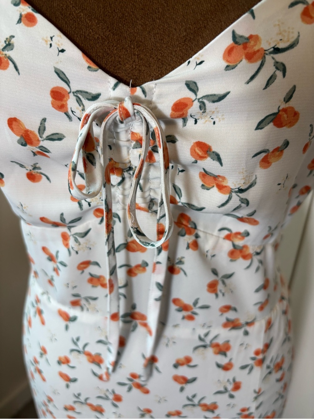 Abercrombie & Fitch Cinch-Front Midi Dress in Peach Print Small - Picture 13 of 16
